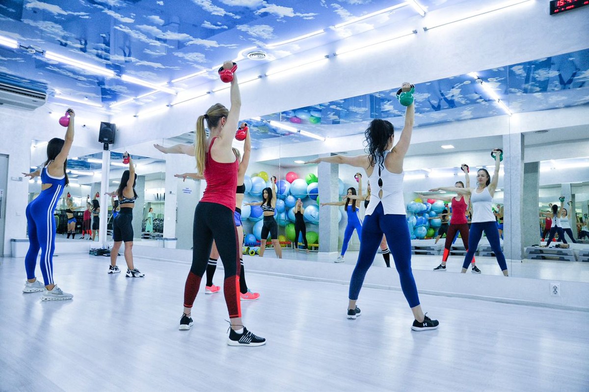Групове тренування у SkyFit